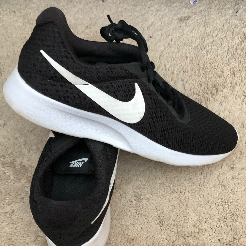 Nike running shoes gently used